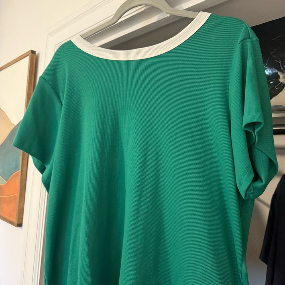 NEW Green Women's 3XL Snug Top